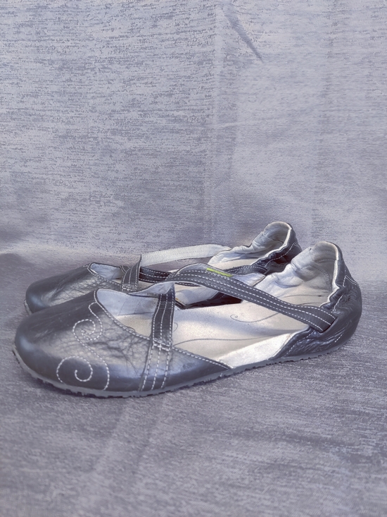 Ahnu Shoes - Ahnu Karma Mary Jane Ballet Flats Crisscross Straps Black Leather 10.5 Comfort